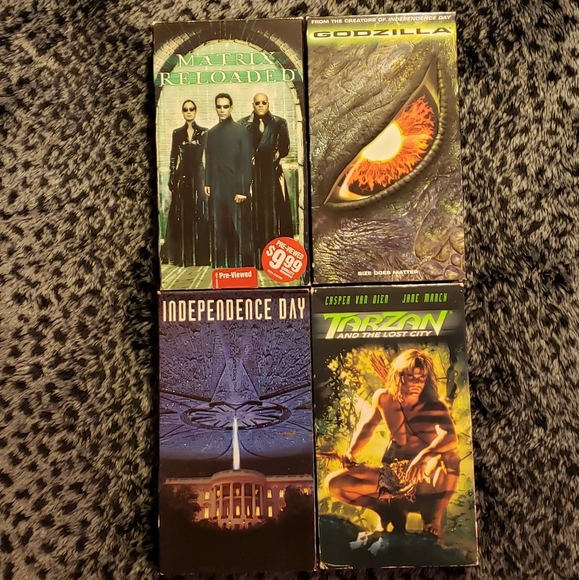 VHS Hit Movie Bundle Blockbuster - Picture 1 of 5